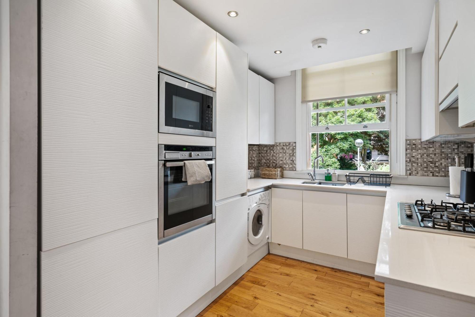 Hidden Gem In Location - Beautiful 2 Bed * Londra